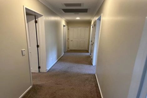 Photo of property in 16 Middlefield Drive, East Tamaki Heights, Auckland, 2016