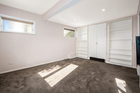 Photo of property in 15 Connaught Terrace, Brooklyn, Wellington, 6021