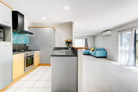 Photo of property in 8 Avonglen Court, Wattle Downs, Auckland, 2103