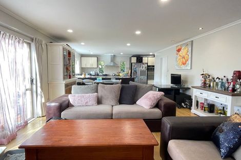 Photo of property in 43 Clover Drive, Henderson, Auckland, 0610