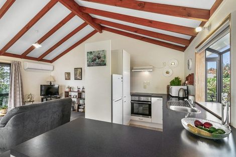 Photo of property in 10 Dellys Grove, Levin, 5510