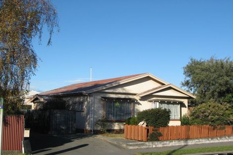 Photo of property in 1/170 Main North Road, Redwood, Christchurch, 8051