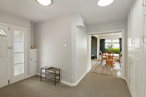 Photo of property in 15 Wilton Crescent, Bishopdale, Christchurch, 8053