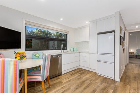 Photo of property in 80 Waipunahau Road, Waikanae, 5036