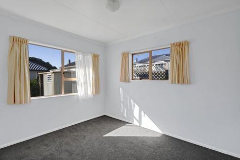 Photo of property in 2/43 Mangorei Road, Strandon, New Plymouth, 4312