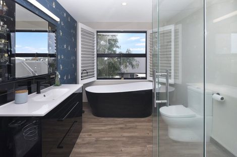 Photo of property in 2 Country Place, Burwood, Christchurch, 8083