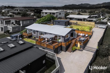 Photo of property in 174b Seaforth Road, Waihi Beach, 3611
