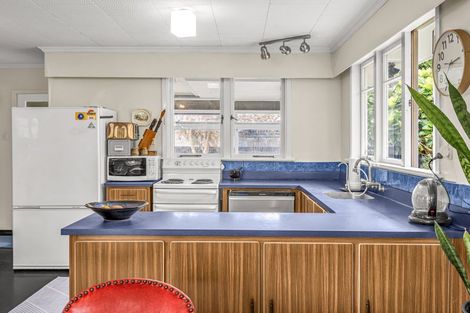 Photo of property in 6 Firth Place, Awapuni, Palmerston North, 4412