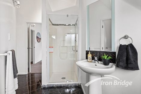 Photo of property in 41 Hewlett Road, Massey, Auckland, 0614