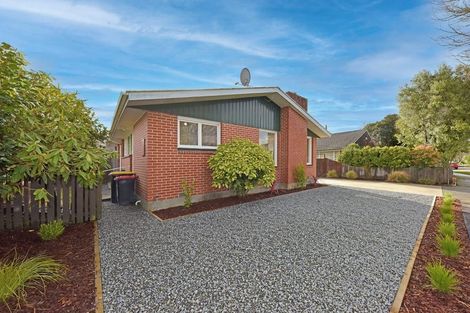 Photo of property in 14 Newbridge Place, Ilam, Christchurch, 8041