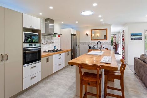 Photo of property in 48 Eucalyptus Way, Nikau Valley, Paraparaumu, 5032