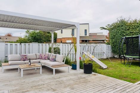 Photo of property in 10 Storey Avenue, Forest Lake, Hamilton, 3200