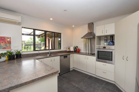 Photo of property in 10 Rexwood Estate, Carterton, 5713