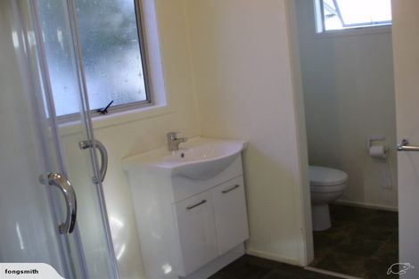 Photo of property in 53 Henderson Valley Road, Henderson, Auckland, 0612