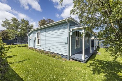 Photo of property in 4 Millar Street, Roslyn, Palmerston North, 4414