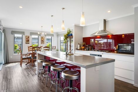 Photo of property in 38 Resolution Drive, Whitby, Porirua, 5024