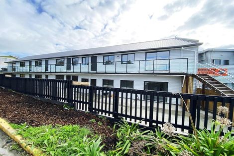 Photo of property in 2c/3 Blanc Road, Silverdale, 0932