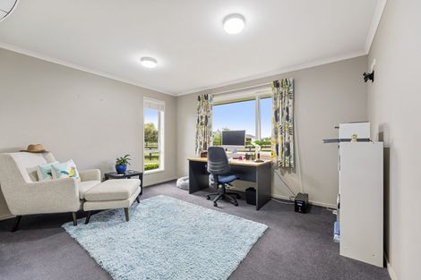 Photo of property in 503 Grasslands Drive, Cambridge, 3493