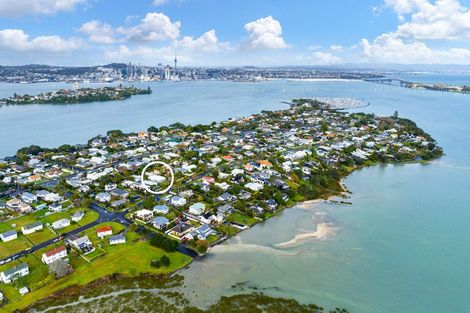 Photo of property in 66 Beresford Street, Bayswater, Auckland, 0622