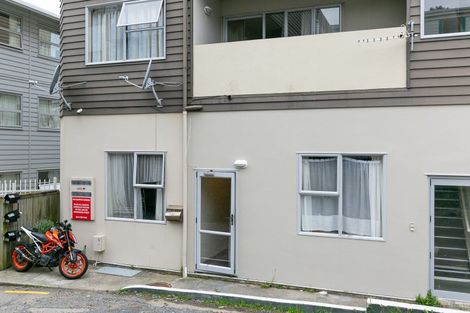 Photo of property in 1/27 Drummond Street, Mount Cook, Wellington, 6021