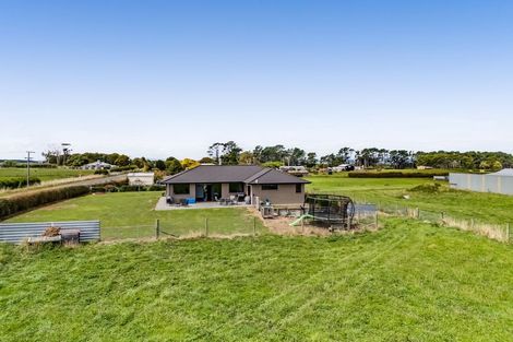 Photo of property in 657 Eltham Road, Mangatoki, Stratford, 4391