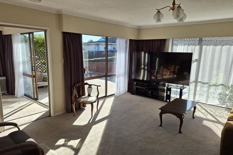 Photo of property in 16 Omega Place, Casebrook, Christchurch, 8051
