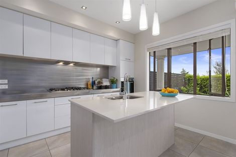 Photo of property in 140 Gills Road, Albany Heights, Auckland, 0632