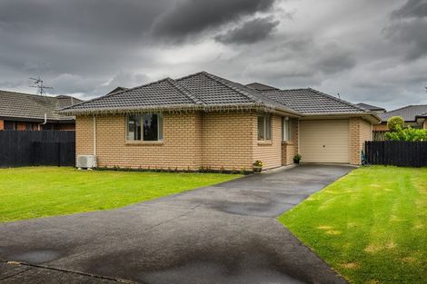 Photo of property in 41 Scotts Field Drive, Takanini, 2112