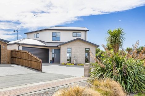 Photo of property in 21 Tangy Loch Lane, Broomfield, Christchurch, 8042