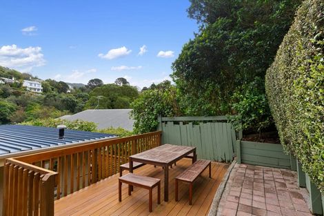 Photo of property in 70 Curtis Street, Northland, Wellington, 6012