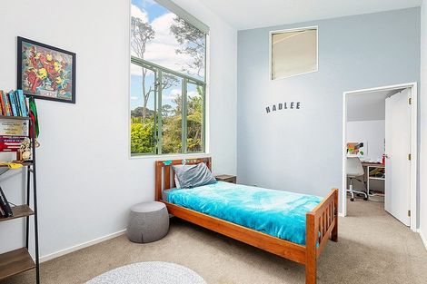 Photo of property in 11a Woodfern Crescent, Titirangi, Auckland, 0604