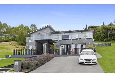 Photo of property in 8 Mandeno Drive, Kerikeri, 0230