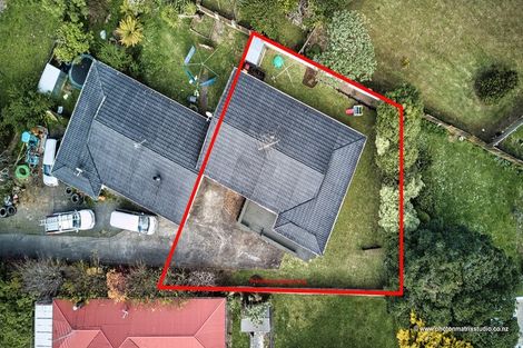 Photo of property in 2/33 Lowtherhurst Road, Massey, Auckland, 0614