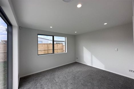 Photo of property in 8 Heihei Street, Papakura, 2110