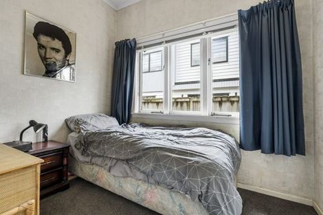 Photo of property in 93 Lynwood Road, New Lynn, Auckland, 0600