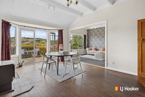 Photo of property in 32 Adderley Terrace, Ravensbourne, Dunedin, 9022