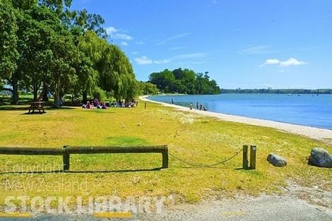 Photo of property in 78 Bert Wall Drive, Omokoroa, 3114