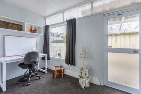 Photo of property in 2/69 Meeanee Road, Taradale, Napier, 4112