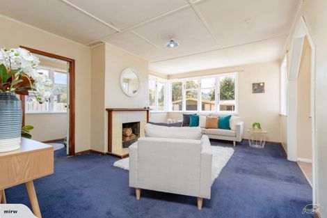 Photo of property in 15 Ngata Grove, Trentham, Upper Hutt, 5018