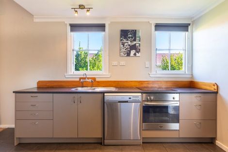 Photo of property in 27 Burns Street, Dannevirke, 4930