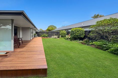 Photo of property in 1/10 Searells Road, Strowan, Christchurch, 8052