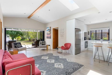 Photo of property in 210 Linton Crescent, Whangamata, 3620