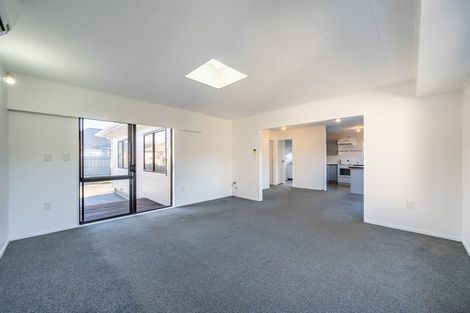 Photo of property in 2/1006 High Street, Avalon, Lower Hutt, 5011