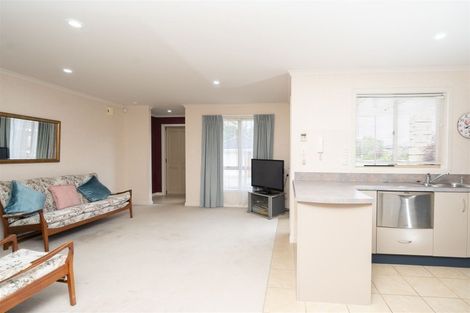 Photo of property in 12 Sovereign Isle Lane, Rototuna, Hamilton, 3210