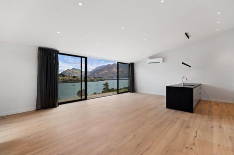 Photo of property in 15a Potters Hill Drive, Queenstown, 9300