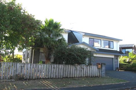 Photo of property in 3 Lantana Road, Green Bay, Auckland, 0604