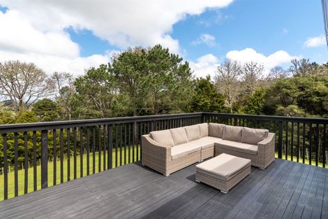 Photo of property in 43 Pinetone Road, Kumeu, 0892