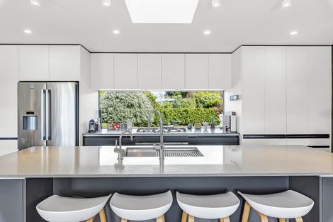 Photo of property in 1037 State Highway 1, Te Horo, Otaki, 5581