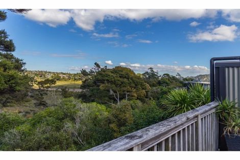 Photo of property in 1/206 Manuka Road, Bayview, Auckland, 0629