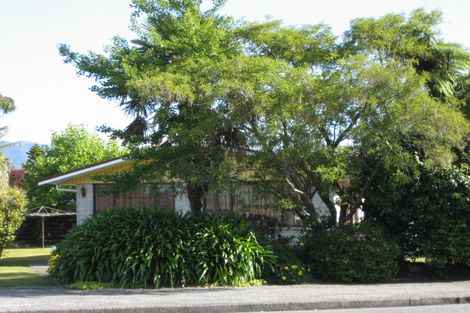 Photo of property in 40 Brougham Street, Westport, 7825